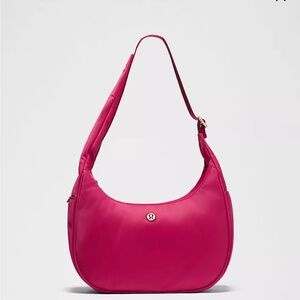 💕🍋 Lululemon City Essentials Shoulder Bag 4L
